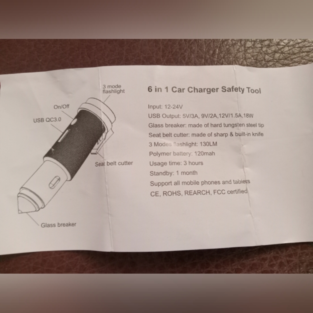 Emergency light, USB, and more in this device - Picture 2 of 3